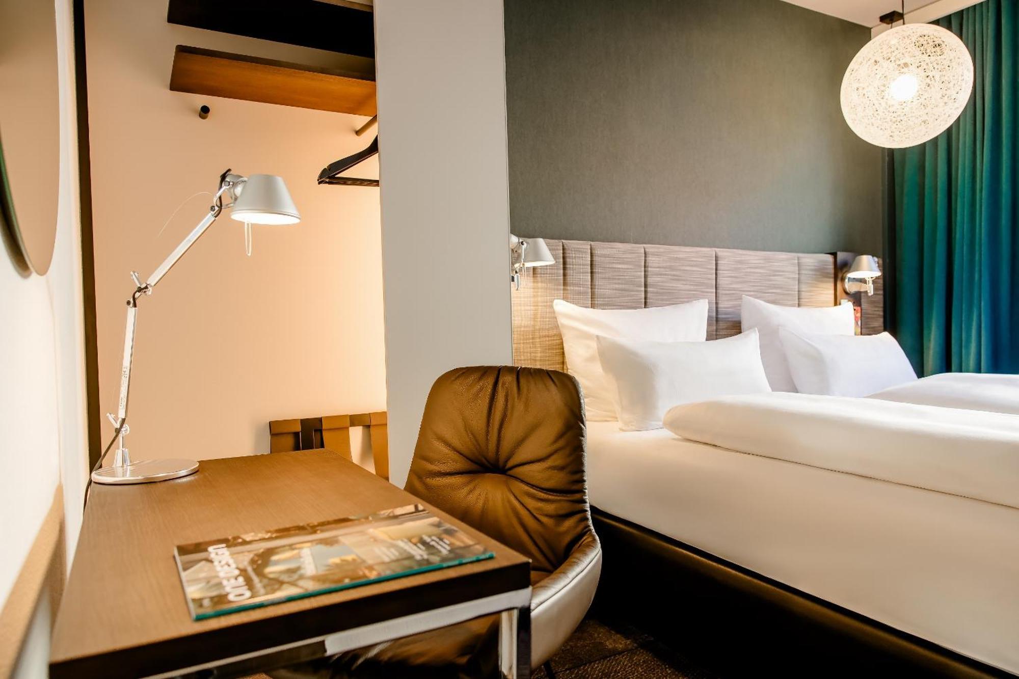 Motel One Nuernberg-City Екстериор снимка