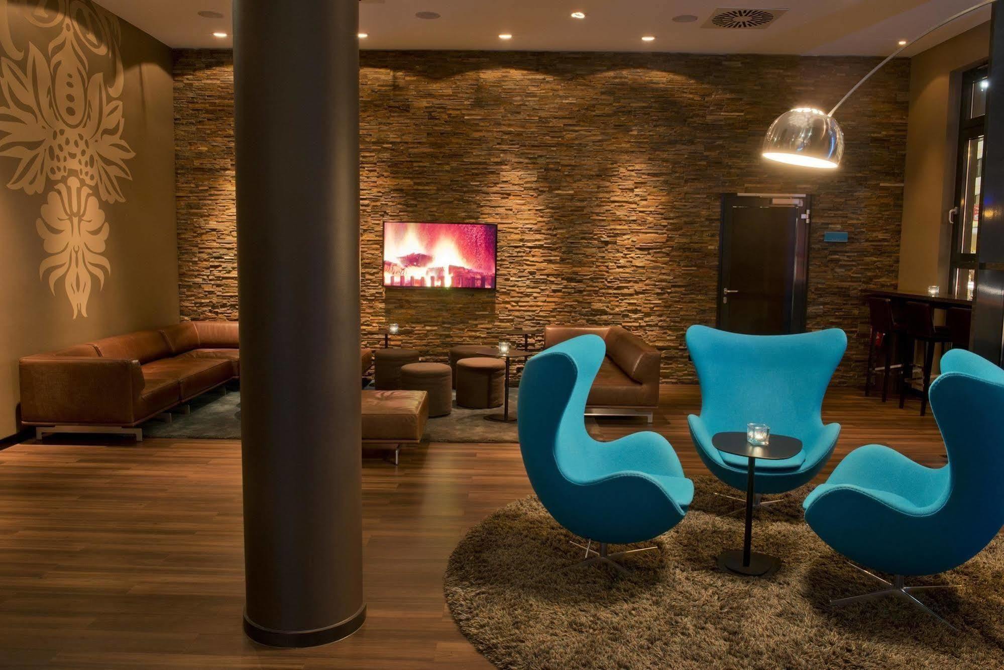 Motel One Nuernberg-City Екстериор снимка